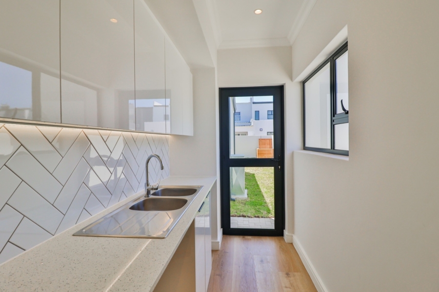 4 Bedroom Property for Sale in Sandown Western Cape